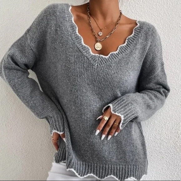 Cozy Off Shoulder Oversized Sweater Top - Picture 4 of 8